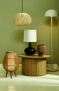 1) Stojacia lampa DANI