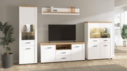 3: Obývacia zostava - nástenný regál