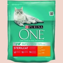 Granule pre mačky Purina One Sterilcat, s kuraťom a pšenicou